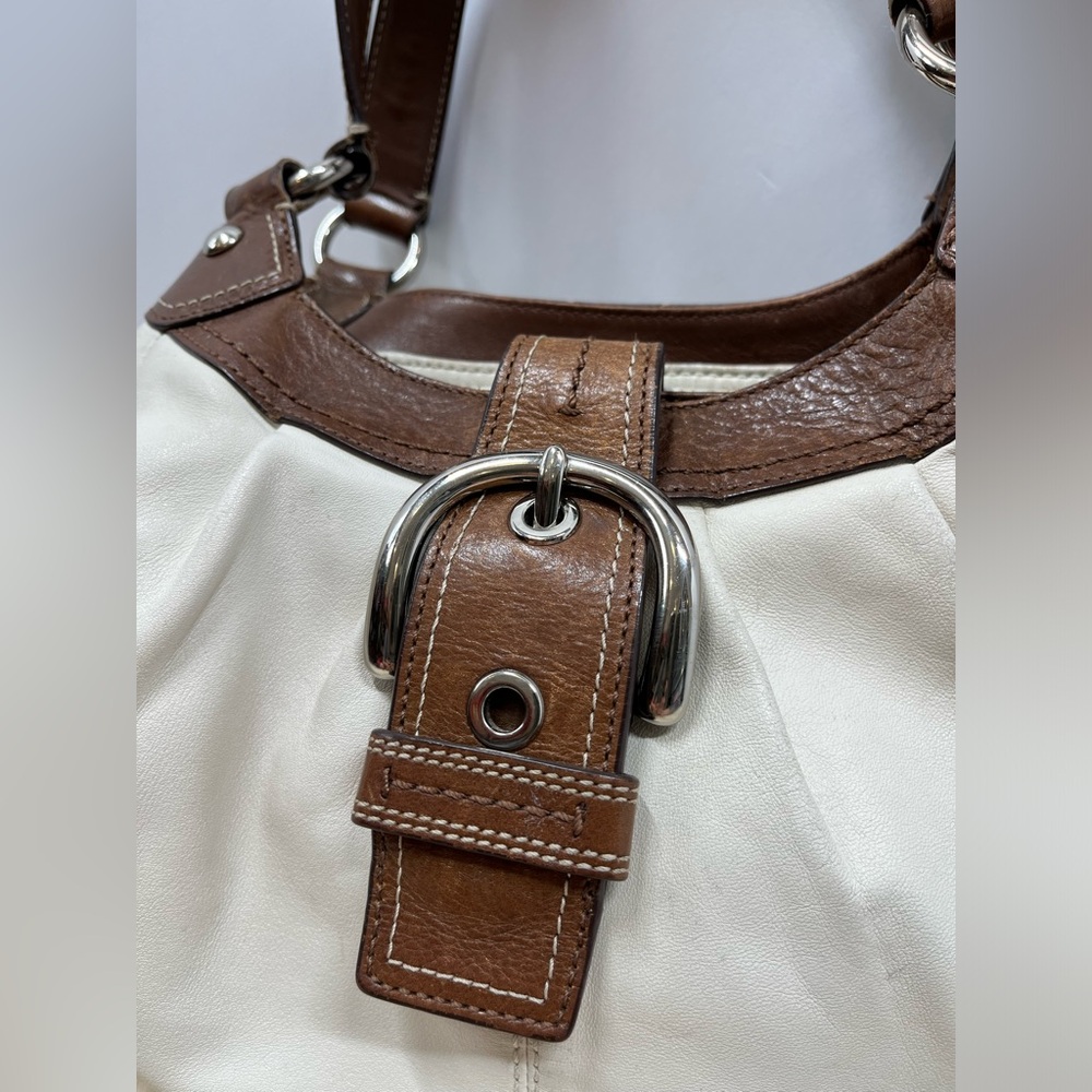 Coach Leather White Hobo Shoulder Bag Brown Trim and front Buckle - Picture 7 of 17